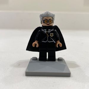 LEGO Harry Potter Madame Hooch Minifigure